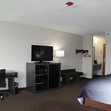 Super 8 By Wyndham Gardner Hotel Exterior photo