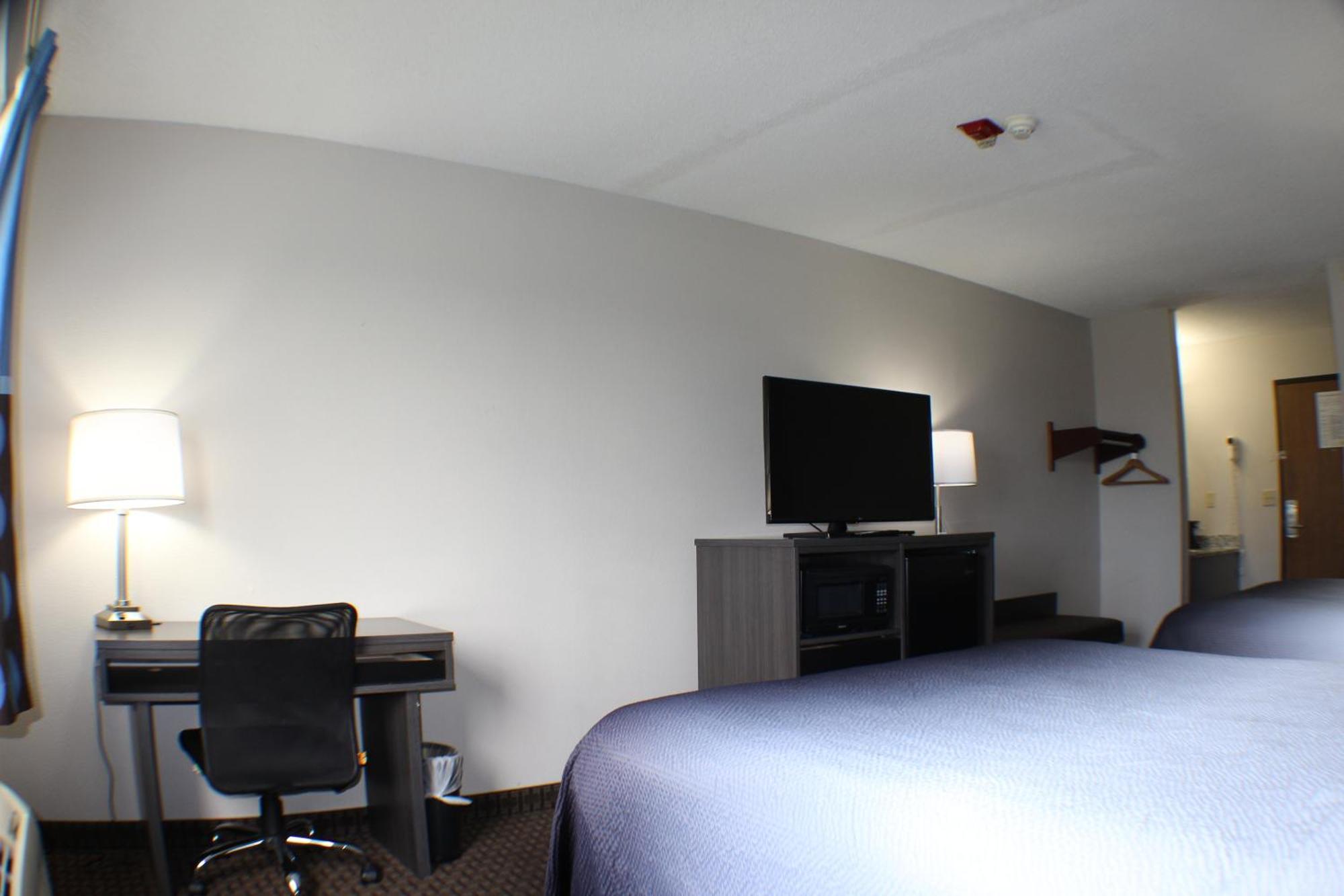 Hotel Super 8 By Wyndham 2*