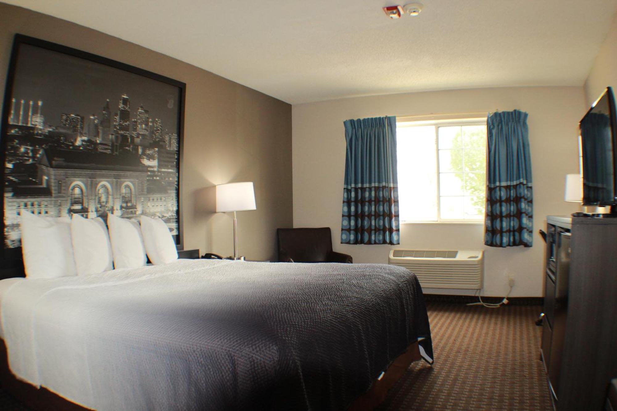 Super 8 By Wyndham Hotel
